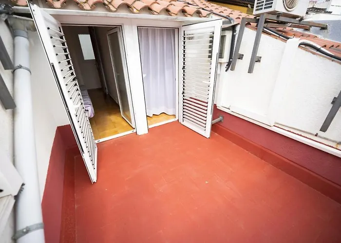 La Premsa 3*